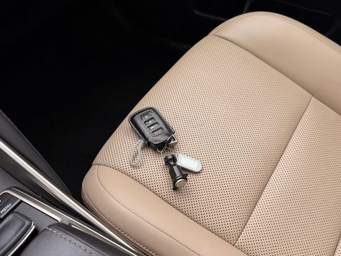 Used 2018 Lexus IS 300 w/ Comfort Package RWD image 49