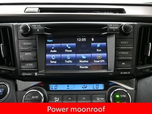 Used 2018 Toyota RAV4 XLE AWD/4WD image 13