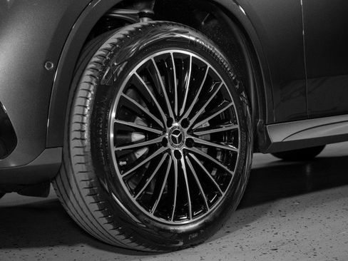 New 2026 Mercedes-Benz GLC 300 image 29