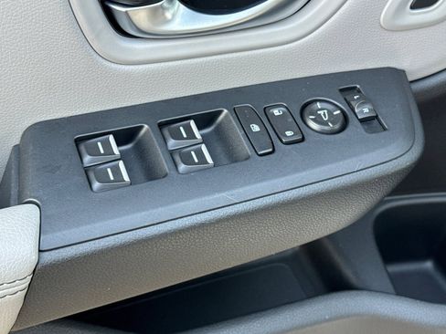 Certified 2024 Honda Pilot Touring image 13