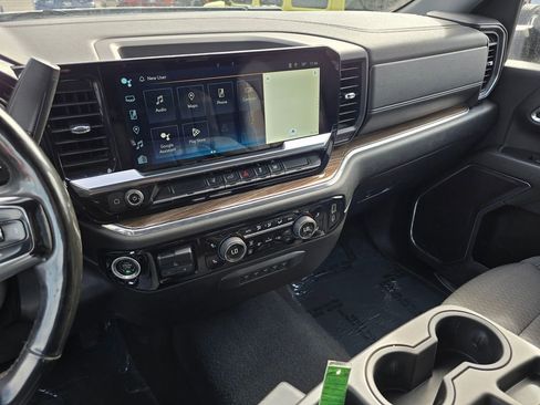 Used 2024 Chevrolet Silverado 3500 LT w/ Convenience Package image 28