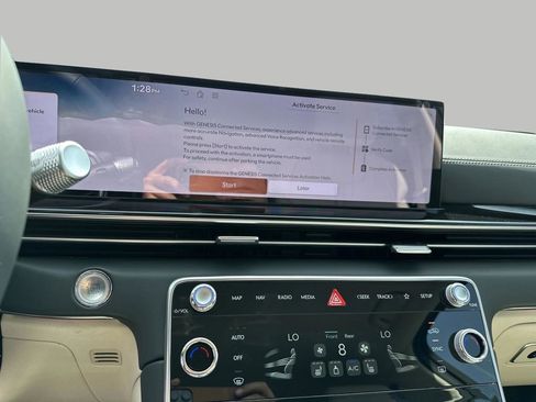 New 2026 Genesis GV80 2.5T RWD image 17