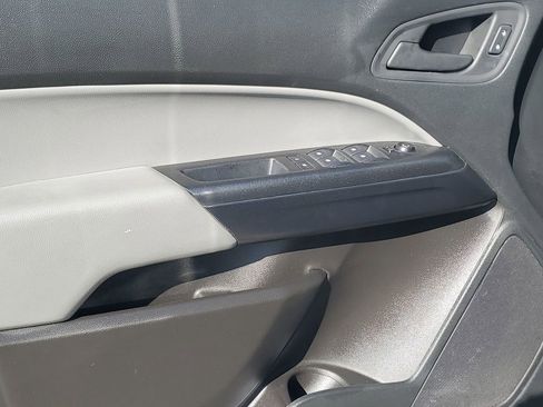 Used 2022 Chevrolet Colorado W/T w/ Custom Special Edition image 38