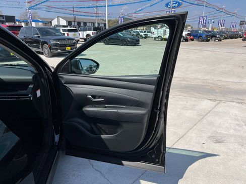 New 2026 Hyundai Tucson Blue SE w/ Tow & Go Package AWD/4WD image 10