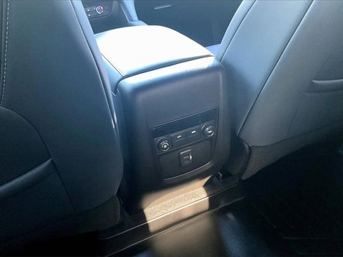 Used 2023 Buick Enclave Essence w/ Sport Touring Edition image 34