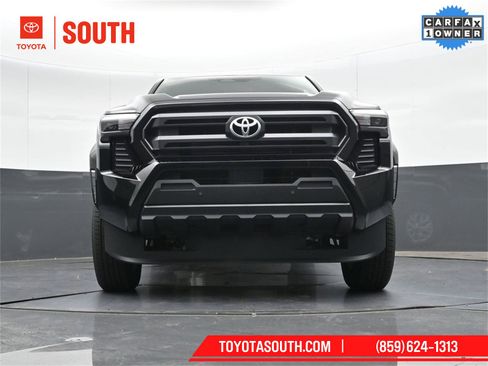 Used 2025 Toyota Tacoma SR w/ SR Upgrade Package image 41