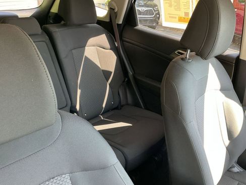 Used 2025 Kia Sportage LX FWD image 32