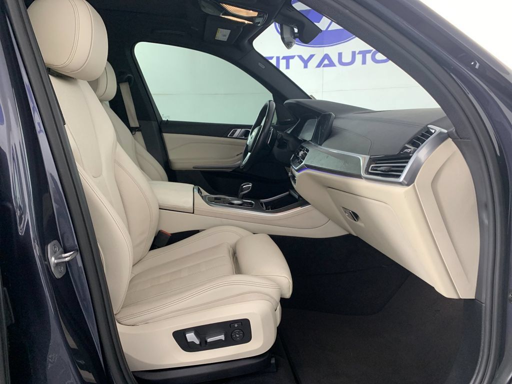 Used 2021 BMW X5 sDrive40i w/ Premium Package RWD image 40