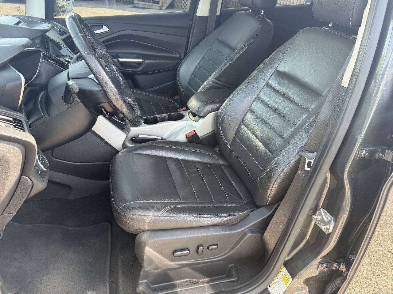 Used 2015 Ford C-MAX SEL w/ Equipment Group 303A FWD image 19