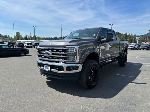 Used 2025 Ford F350 Lariat w/ Camper Package AWD/4WD image 6