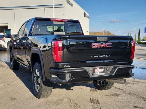 New 2026 GMC Sierra 2500 Denali w/ Denali Reserve Package image 4
