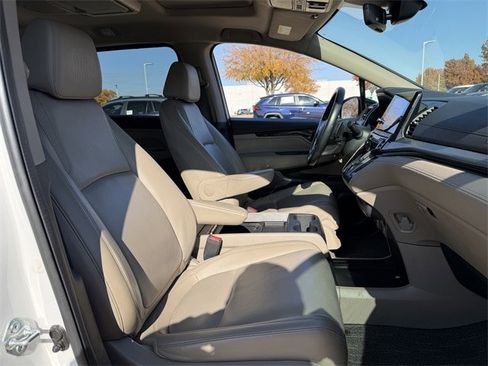 Used 2023 Honda Odyssey Touring image 31