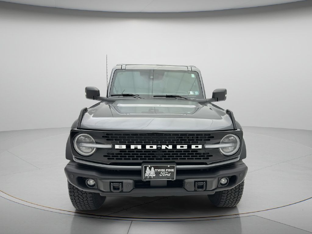 Used 2025 Ford Bronco Badlands AWD/4WD image 2
