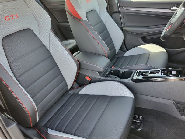 New 2026 Volkswagen GTI SE FWD image 26