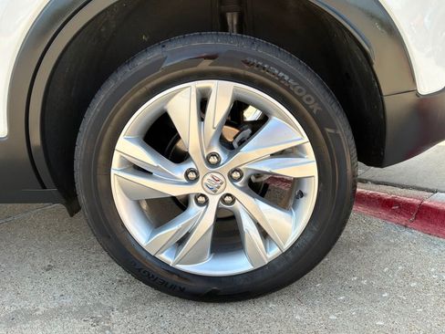 Used 2025 Buick Encore GX Preferred FWD image 9