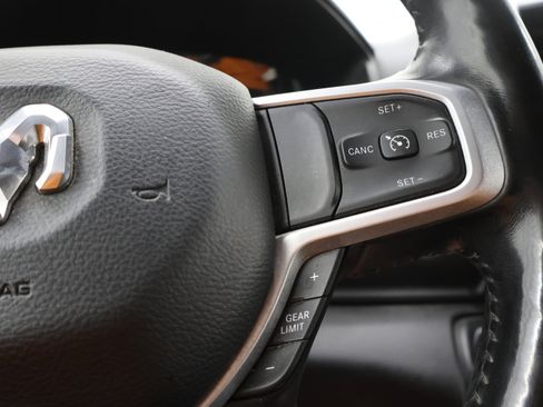 Used 2020 RAM 1500 Big Horn AWD/4WD image 14
