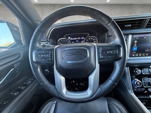 Used 2021 GMC Yukon XL Denali w/ Denali Premium Package RWD image 21