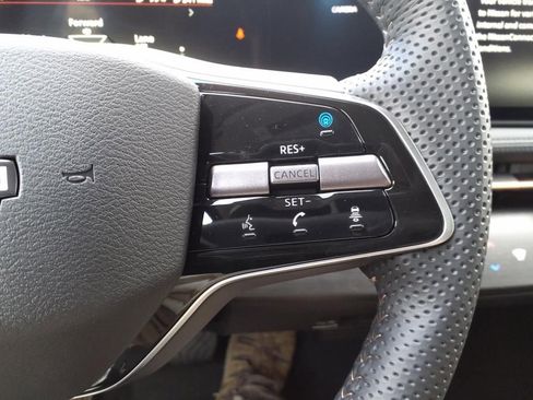 New 2025 Nissan Ariya AWD image 22