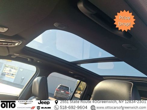 New 2025 Jeep Grand Cherokee Limited w/ Black Appearance Package image 30