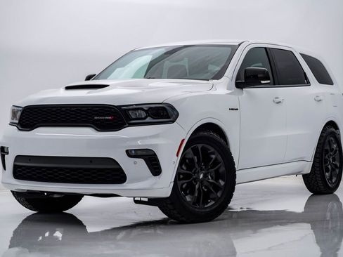 Used 2022 Dodge Durango R/T w/ Trailer Tow Group IV image 1