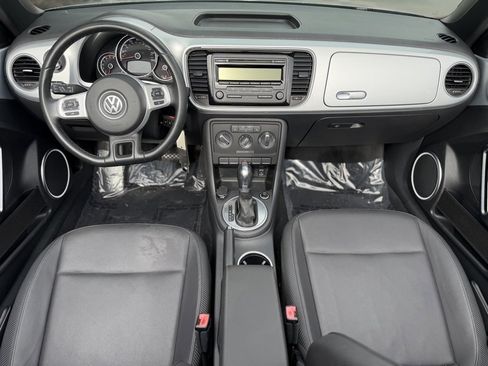 Used 2015 Volkswagen Beetle 1.8T image 38