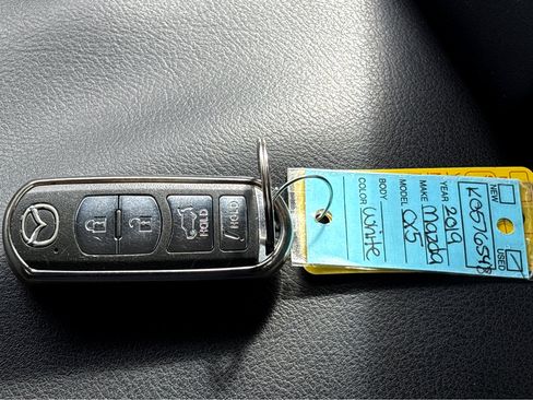 Used 2019 MAZDA CX-5 Touring image 29