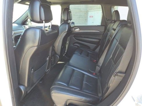 Used 2015 Jeep Grand Cherokee Limited w/ Trailer Tow Group IV AWD/4WD image 15