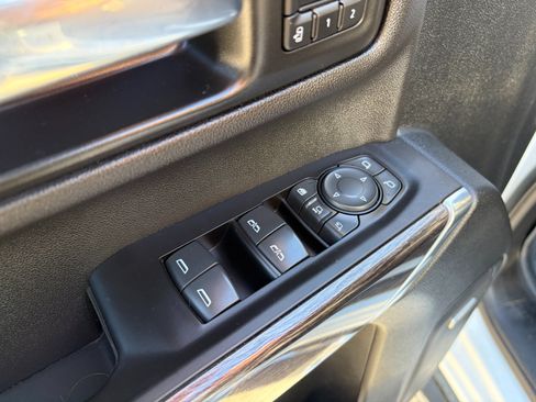 Used 2021 Chevrolet Silverado 2500 LTZ image 10