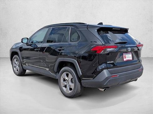 Certified 2025 Toyota RAV4 XLE AWD/4WD image 7