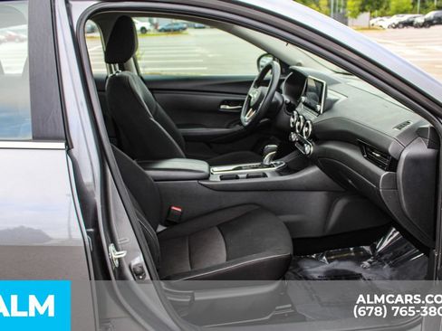 Used 2024 Nissan Sentra SV FWD image 20