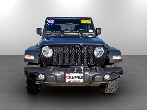 Used 2021 Jeep Wrangler Sport image 4