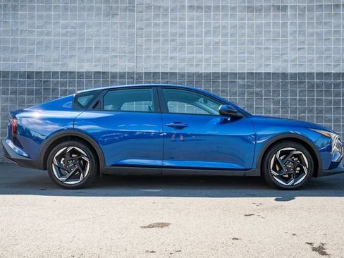 Used 2025 Kia K4 EX image 4