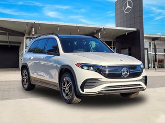 Used 2023 Mercedes-Benz EQB 300 300 video 2