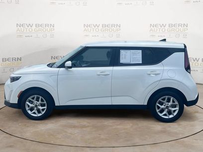Used 2025 Kia Soul LX