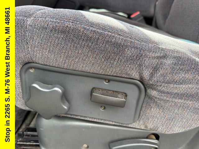Used 2002 GMC Yukon SLE AWD/4WD image 13