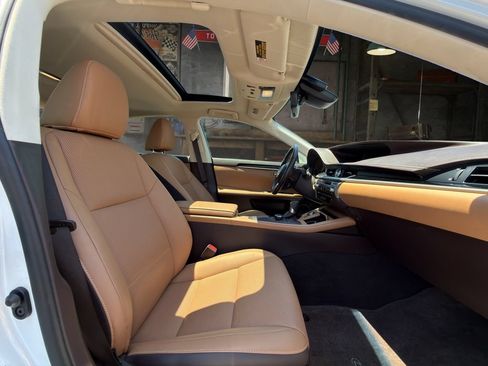 Used 2017 Lexus ES 350 FWD image 15