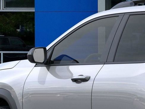 New 2026 Chevrolet Equinox LT w/ Convenience Package II image 12