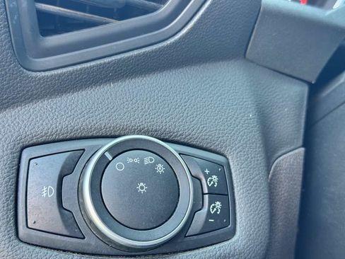 Used 2015 Ford Escape SE FWD image 39