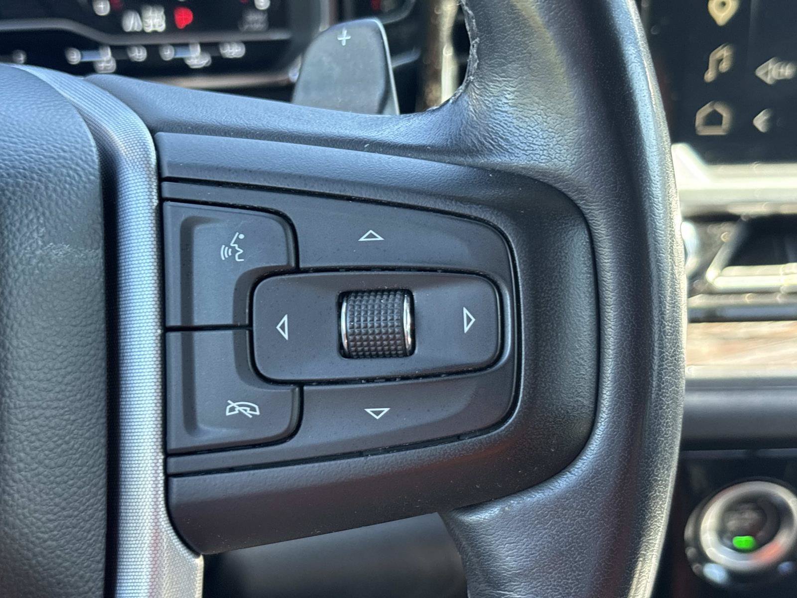 Used 2023 GMC Sierra 1500 SLT AWD/4WD image 19