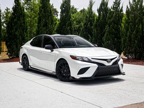Used 2020 Toyota Camry TRD FWD image 2