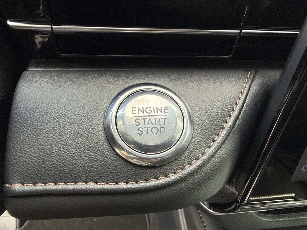 New 2026 Lincoln Nautilus Reserve AWD/4WD image 28