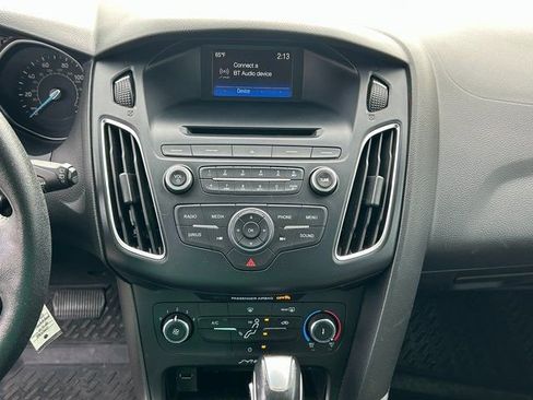 Used 2015 Ford Focus SE w/ Equipment Group 201A image 13