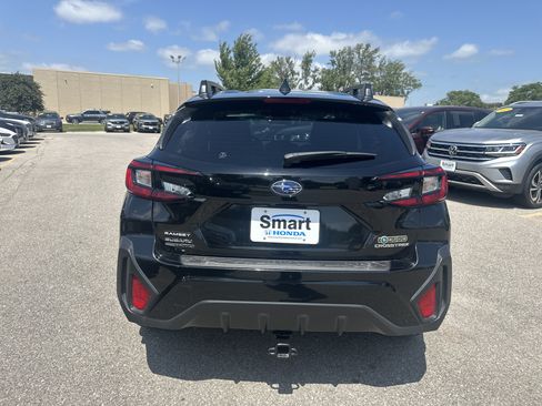 Used 2024 Subaru Crosstrek 2.0i Premium AWD/4WD image 9