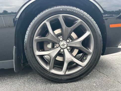 Used 2019 Dodge Challenger SXT w/ Plus Package RWD image 13