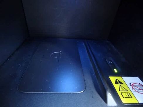 Used 2023 Toyota Corolla Cross XLE image 27