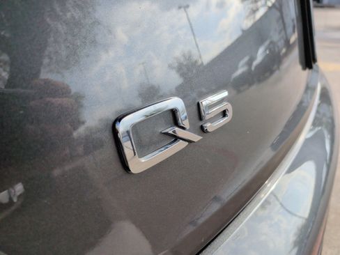 Certified 2025 Audi Q5 2.0T Premium w/ Convenience Plus Package image 36