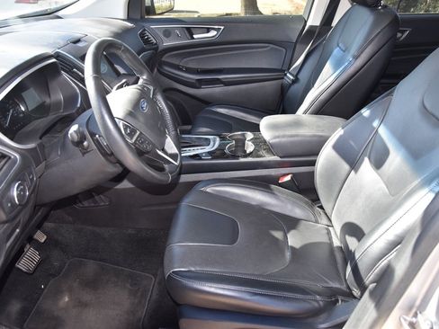 Used 2017 Ford Edge Titanium w/ Equipment Group 301A image 9