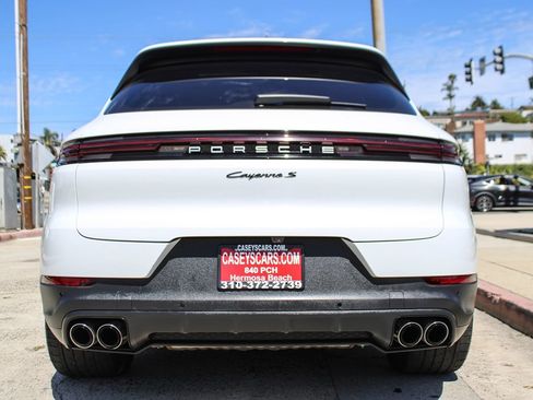 Used 2024 Porsche Cayenne S AWD/4WD image 5
