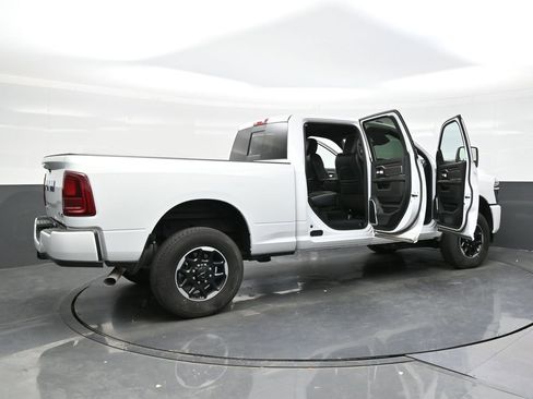 Used 2025 RAM 2500 Laramie image 43