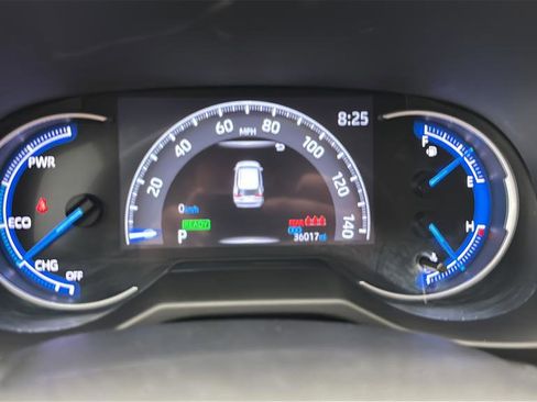 Used 2024 Toyota RAV4 LE AWD/4WD image 15
